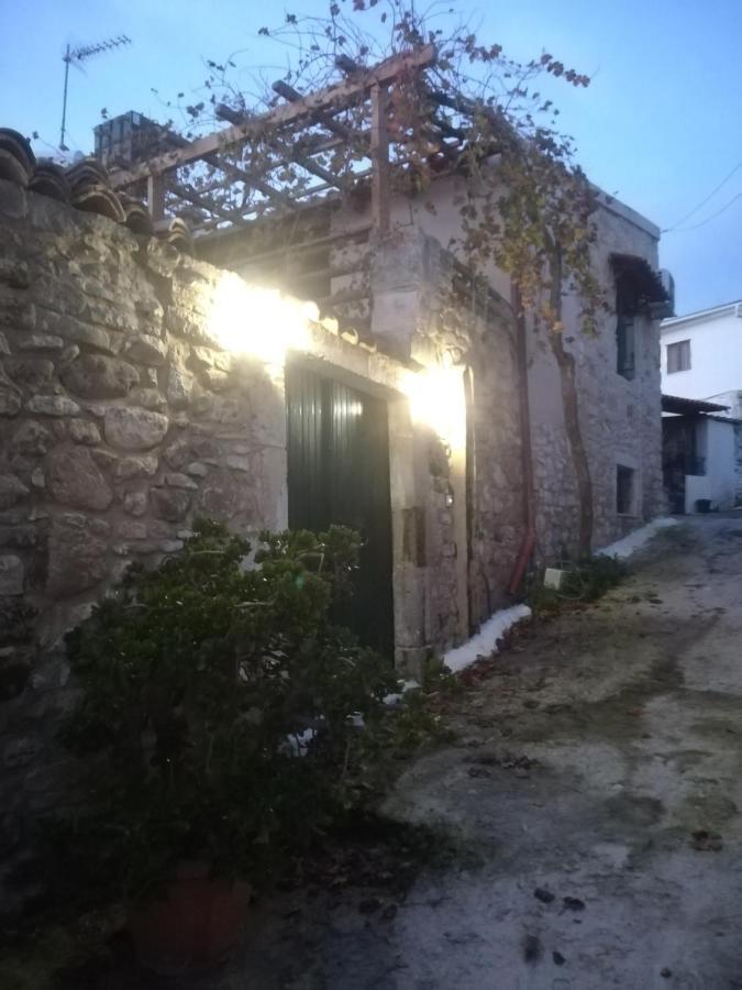 Gallery House Plouti Exterior photo